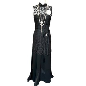 J. Ribkoff Couture Elegant Black Lace Evening Dress w/Double Chiffon Hem.